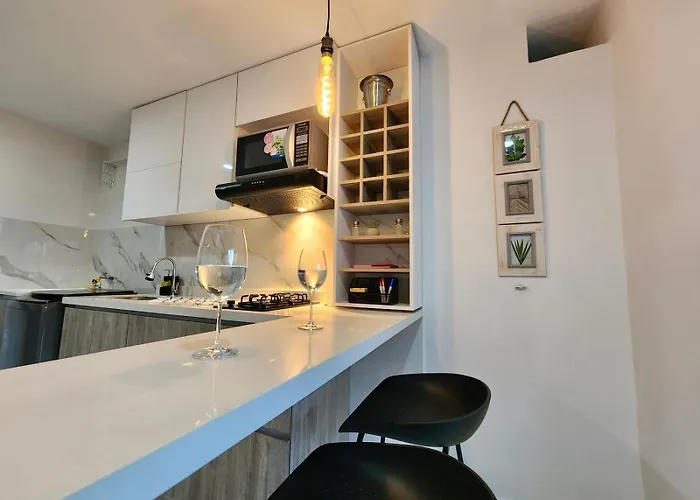 Apartamento Lujoso En Excelente Ubicacion Con Aire Acondicionado