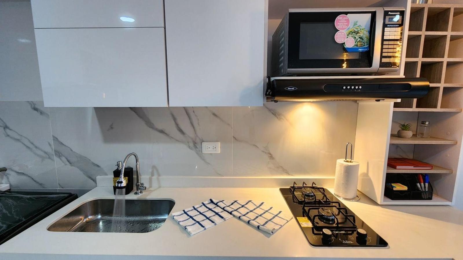 Apartment Lujoso En Excelente Ubicacion Con Aire Acondicionado *