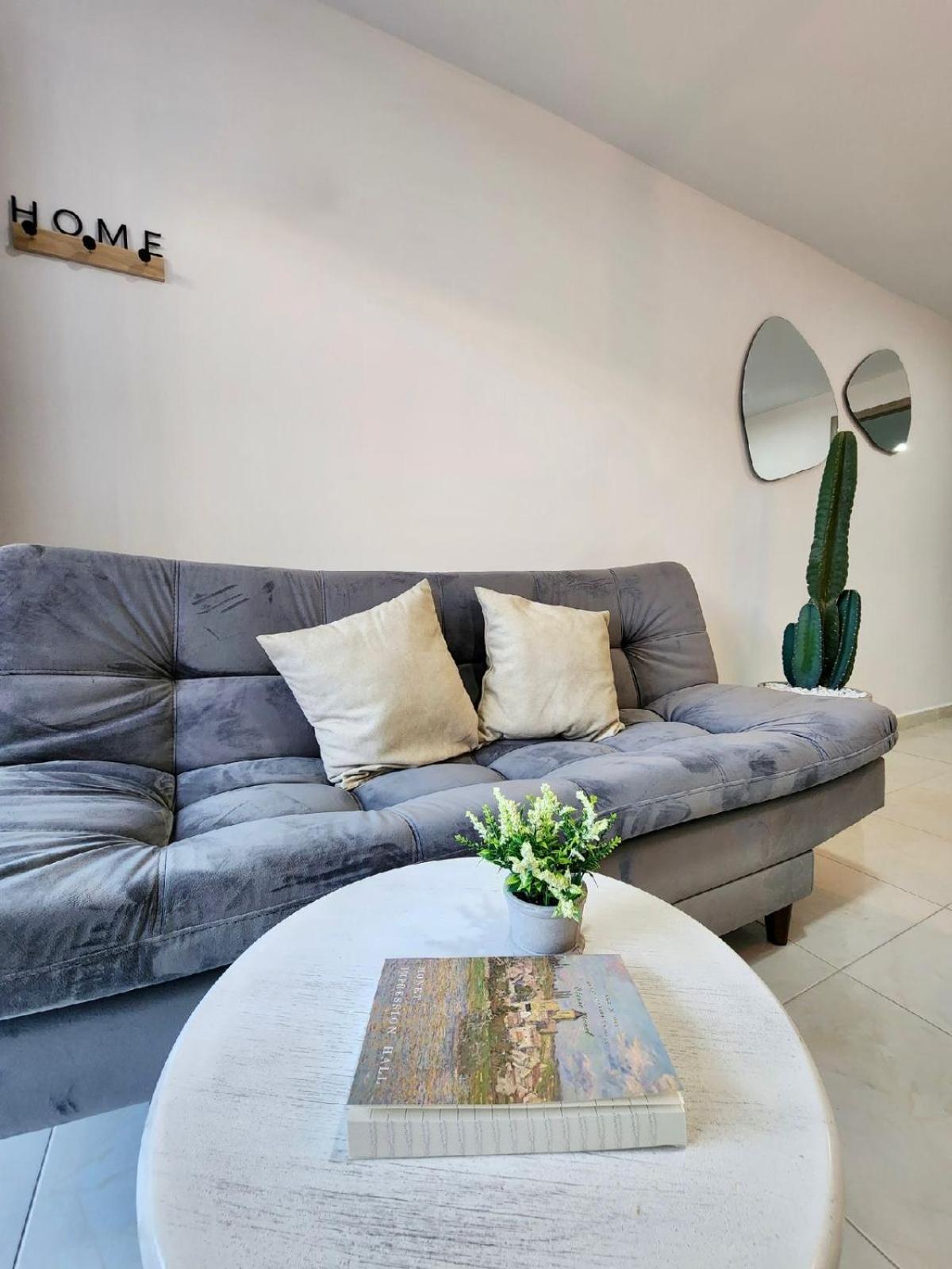 Apartment Lujoso En Excelente Ubicacion Con Aire Acondicionado *